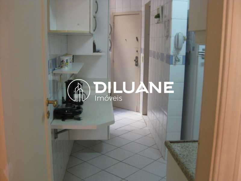 Conheça 192176574947762 do imóvel - Barata Ribeiro - Posto 2 | 120 m² | 3 quartos (1 suíte) | Vaga na escritura | Reformado | Indevassável | Sol da manhã - BTAP30656 - 13 192176574947762 - 13