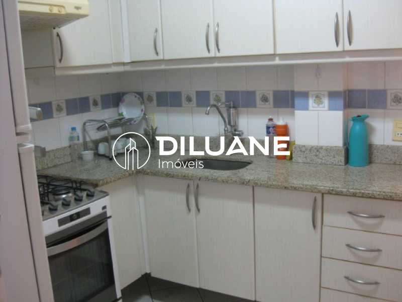 Conheça 195142455875465 do imóvel - Barata Ribeiro - Posto 2 | 120 m² | 3 quartos (1 suíte) | Vaga na escritura | Reformado | Indevassável | Sol da manhã - BTAP30656 - 12 195142455875465 - 12