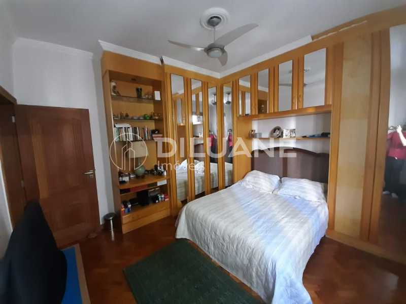 Conheça WhatsApp Image 2022-12-06 at 1 do imóvel - Apartamento à venda Avenida Atlântica, Copacabana, Rio de Janeiro - R$ 4.880.000 - CPAP30135 - 50 WhatsApp Image 2022-12-06 at 1 - 50