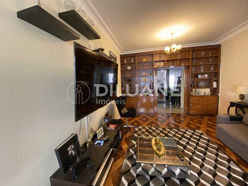 Conheça Sala 1 do imóvel - Rua Hilário de Gouveia - 187 m², o m2 mais barato de Copacabana. Vista Lateral Mar! - BTAP31018 - 5 Sala 1 - 5