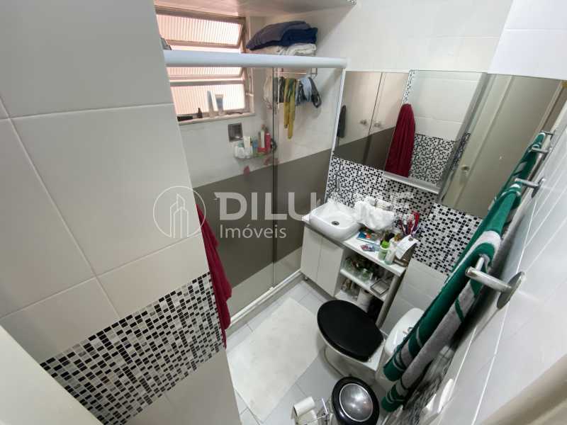 Conheça Banheiro social 1 do imóvel - Rua Hilário de Gouveia - 187 m², o m2 mais barato de Copacabana. Vista Lateral Mar! - BTAP31018 - 14 Banheiro social 1 - 14