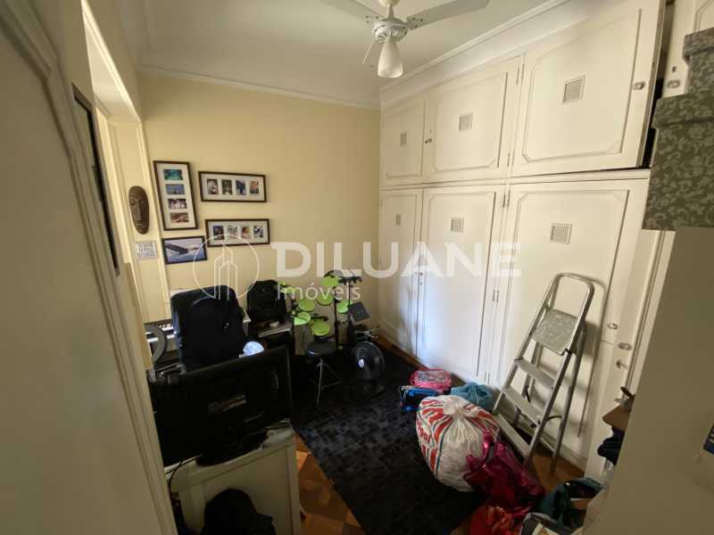 Conheça Quarto 1 do imóvel - Rua Hilário de Gouveia - 187 m², o m2 mais barato de Copacabana. Vista Lateral Mar! - BTAP31018 - 18 Quarto 1 - 18