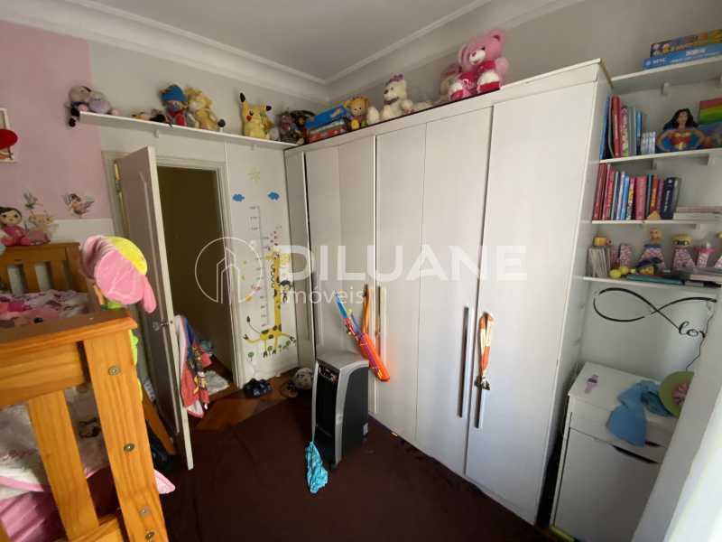 Conheça Quarto 3 do imóvel - Rua Hilário de Gouveia - 187 m², o m2 mais barato de Copacabana. Vista Lateral Mar! - BTAP31018 - 26 Quarto 3 - 26