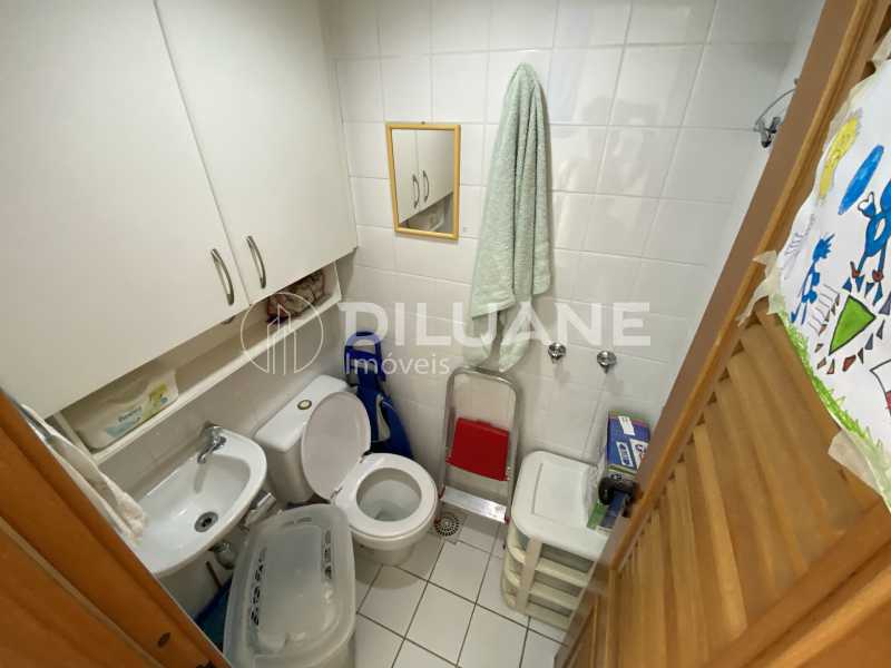 Conheça Banheiro fundos do imóvel - Apartamento à venda Rua General Polidoro, Botafogo, Rio de Janeiro - R$ 1.580.000 - BTAP31081 - 25 Banheiro fundos - 25
