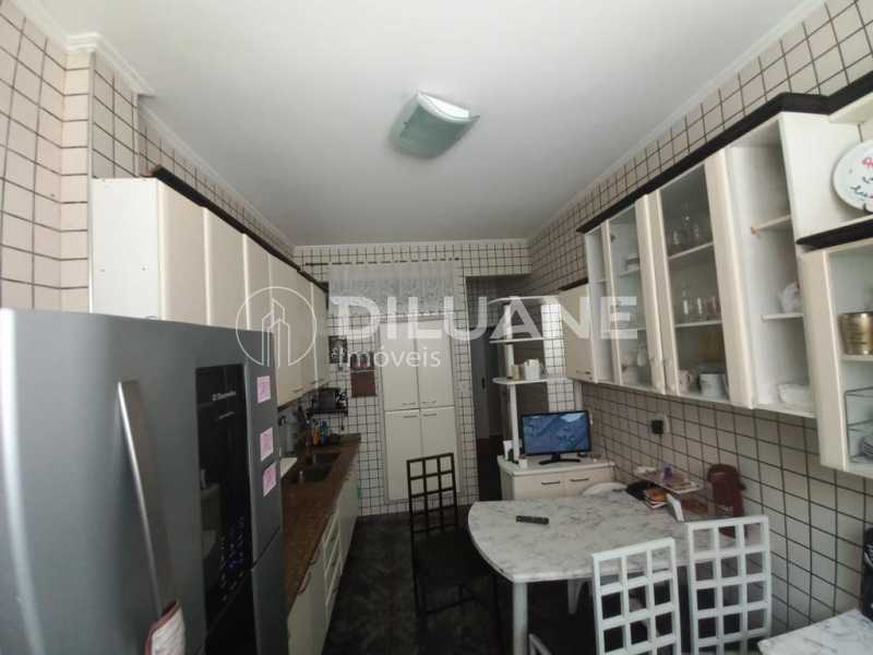 Conheça WhatsApp Image 2023-02-28 at 1 do imóvel - Apartamento 4 quartos à venda Copacabana, Rio de Janeiro - R$ 1.800.000 - CPAP40155 - 28 WhatsApp Image 2023-02-28 at 1 - 28