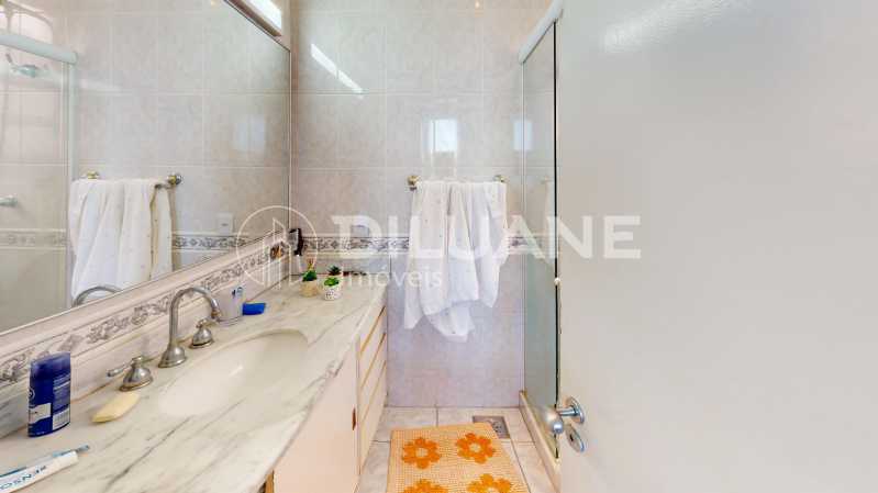 Conheça Av-Atlantica-Bathroom1 do imóvel - COBERTURA LINEAR FRONTAL MAR | AVENIDA ATLÂNTICA | POSTO 3 | COPACABANA | 165M² | 3 QUARTOS | 2 SUÍTES | ÁREA GOURMET | AR-CONDICIONADO CENTRAL - CPCO30033 - 15 Av-Atlantica-Bathroom1 - 15