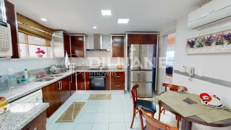 Conheça Av-Atlantica-05292023_191436 do imóvel - COBERTURA LINEAR FRONTAL MAR | AVENIDA ATLÂNTICA | POSTO 3 | COPACABANA | 165M² | 3 QUARTOS | 2 SUÍTES | ÁREA GOURMET | AR-CONDICIONADO CENTRAL - CPCO30033 - 33 Av-Atlantica-05292023_191436 - 33