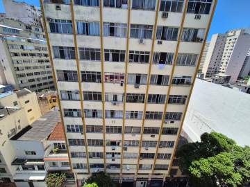 Imperdível - Rio de Janeiro, Centro, quarto e sala, 27m², frente, junto à Rua Riachuelo. - HPCVAZIOCENTRO0004