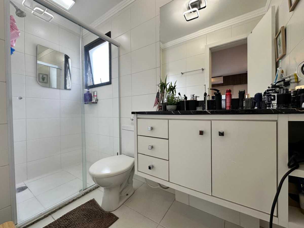 Conheça Banheiro suíte do imóvel - Apartamento a venda com 3 quartos no condomínio Mondo Itália - Vinhedo -SP - VIAP30328 - 11 Banheiro suíte - 11