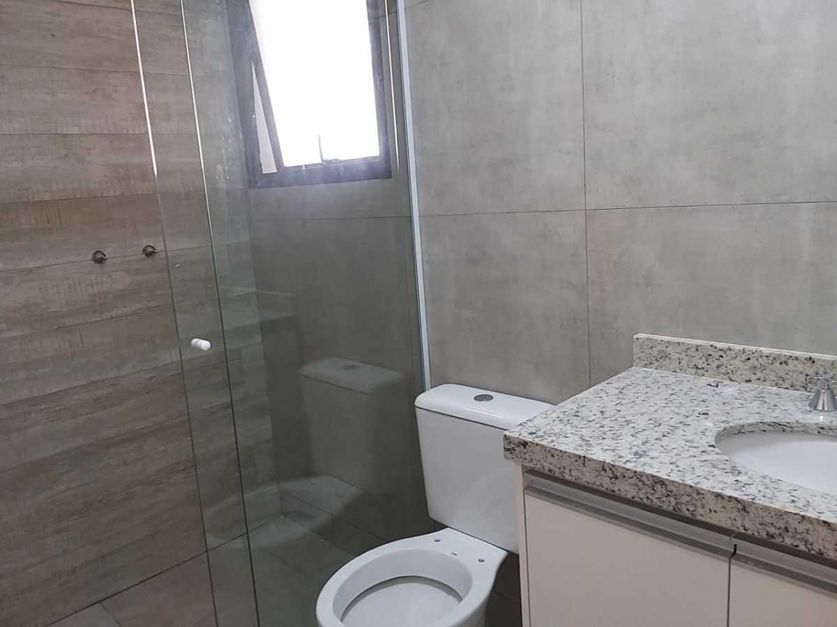 Conheça Banheiro social do imóvel - Apartamento com 3 quartos a venda no condomínio Mondo Itália na cidade de Vinhedo - SP - VIAP30329 - 24 Banheiro social - 24