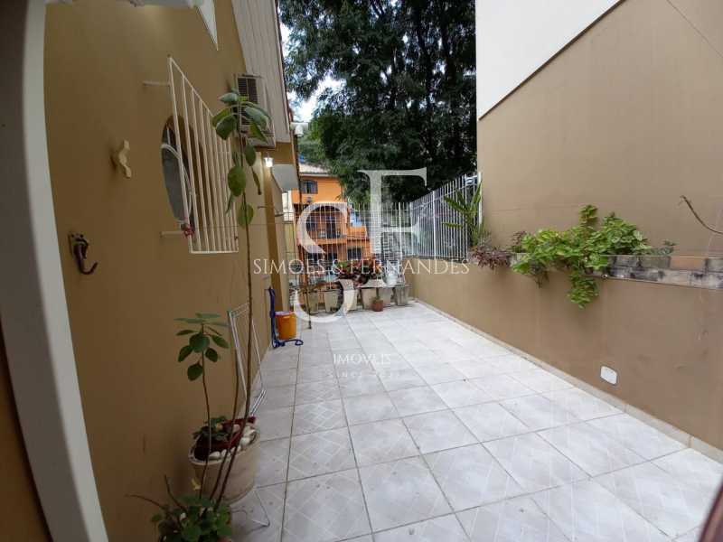 Conheça 0b7ffabc-97dd-499d-841d-00eb15 do imóvel - Tijuca - Rua Dezoito de Outubro - Casa duplex sala 2 ambientes, 3 quartos, 1 suíte, dependência completa, terraço com possibilidades de piscina e churrasqueira. - BTCV30033 - 27 0b7ffabc-97dd-499d-841d-00eb15 - 27