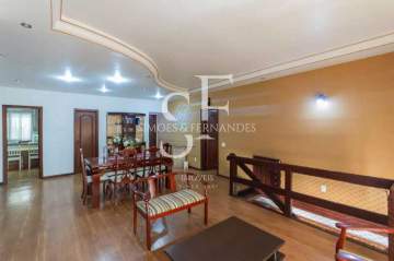Imperdível - Grajaú - Rua Comendador Martinelli - Apartamento tipo Casa Duplex, 4 quartos, 2 suítes, 2 salas, 2 cozinhas, quintal, churrasqueira, 2 vagas. - BTCA40075