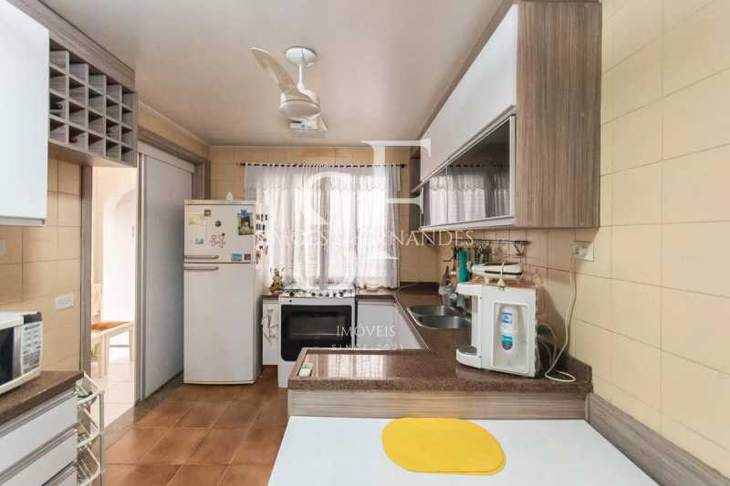Conheça 18 do imóvel - Grajaú - Rua Comendador Martinelli - Apartamento tipo Casa Duplex, 4 quartos, 2 suítes, 2 salas, 2 cozinhas, quintal, churrasqueira, 2 vagas. - BTCA40075 - 19 18 - 19
