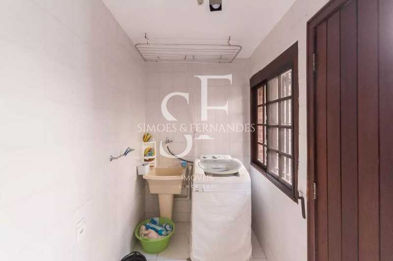 Conheça 38 do imóvel - Grajaú - Rua Comendador Martinelli - Apartamento tipo Casa Duplex, 4 quartos, 2 suítes, 2 salas, 2 cozinhas, quintal, churrasqueira, 2 vagas. - BTCA40075 - 30 38 - 30