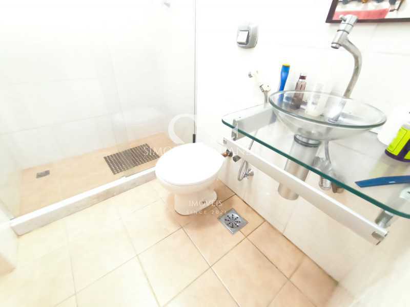 Conheça WhatsApp Image 2026-05-01 at 1 do imóvel - Tijuca - Travessa Frei Rogério - Casa de vila triplex com 7 quartos, sendo uma suíte master e elevador. - BTCV70002 - 27 WhatsApp Image 2026-05-01 at 1 - 27
