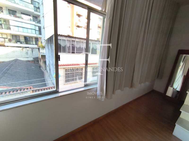 Conheça WhatsApp Image 2026-05-01 at 1 do imóvel - Tijuca - Travessa Frei Rogério - Casa de vila triplex com 7 quartos, sendo uma suíte master e elevador. - BTCV70002 - 22 WhatsApp Image 2026-05-01 at 1 - 22