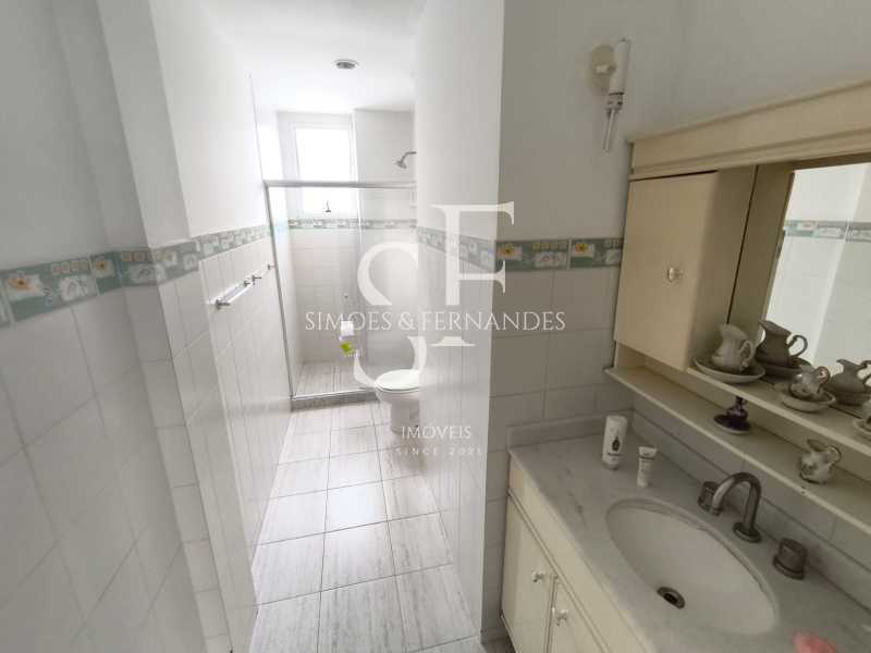 Conheça WhatsApp Image 2026-05-01 at 1 do imóvel - Tijuca - Travessa Frei Rogério - Casa de vila triplex com 7 quartos, sendo uma suíte master e elevador. - BTCV70002 - 29 WhatsApp Image 2026-05-01 at 1 - 29