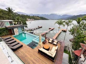Condomínio Itaoca - Ótima localização - Casa Triplex com vista mar à venda no Itaoca - Mangaratiba - 755CA