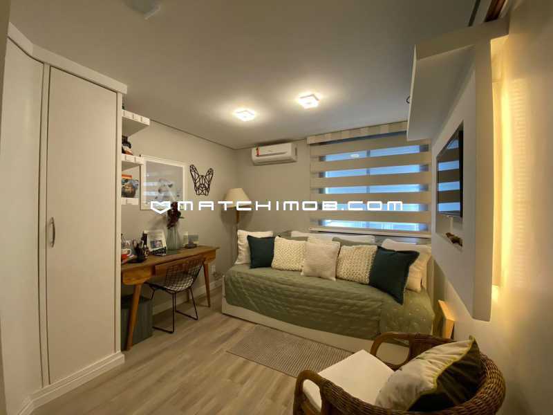 Ótima localização - Cobertura à venda no Jardim Oceânico. Reformada. - 954CO
