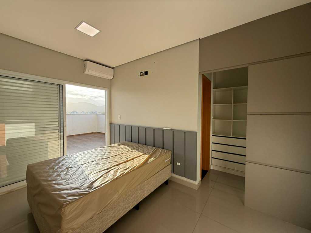 Cobertura com 2 Suítes e 140m² no Centro de Ubatuba /SP - SZCO30044