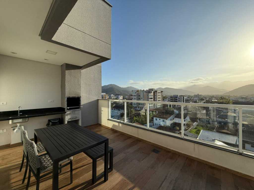 Cobertura com 2 Suítes e 140m² no Centro de Ubatuba /SP - SZCO30044