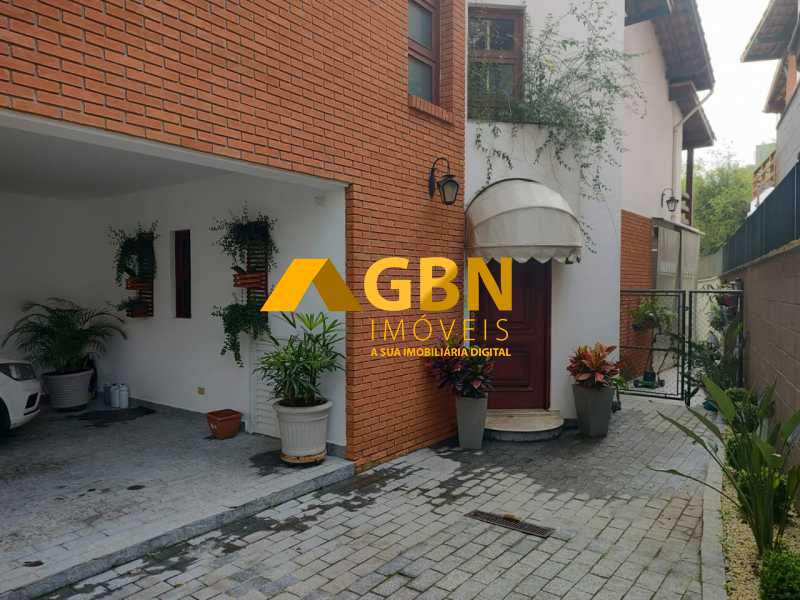 Conheça 47668652-402d-4c6f-8824-b5914f do imóvel - Casa em condomínio com 4 vagas e 4 dormitórios no Horto do Ypê - 76724G - 25 47668652-402d-4c6f-8824-b5914f - 25