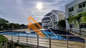 À Venda Apartamento com 03 quartos em Itaipu, Região Oceânica de Niterói/RJ.