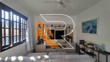 À Venda Casa Duplex em Condomínio 03 Quartos, 104 m² em Itaipu- Região Oceânica de Niterói- RJ