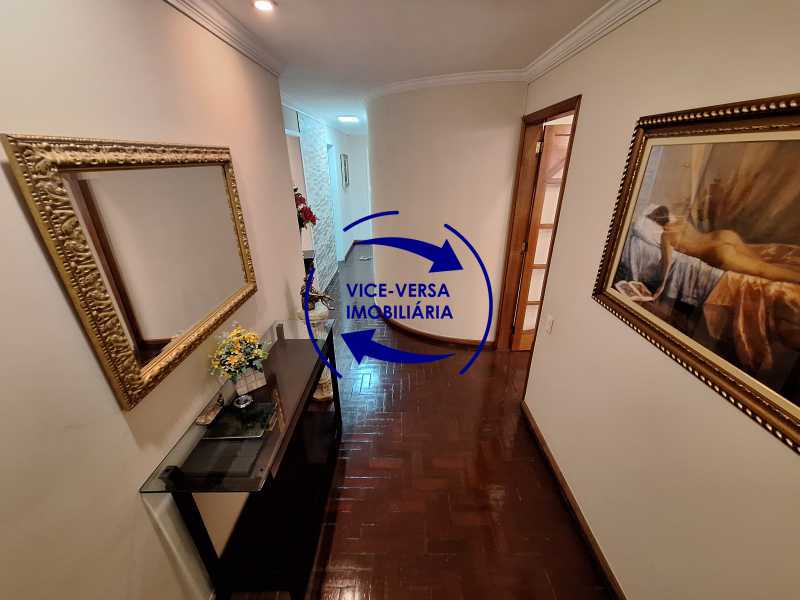 Conheça Circulação do imóvel - Rua Antonio Basílio, 150m², luxo juntinho ao Metrô, 1 p/andar, salão, 4 quartos (suíte master), copa-coz, deps. compls, garagem. - 1503 - 13 Circulação - 13