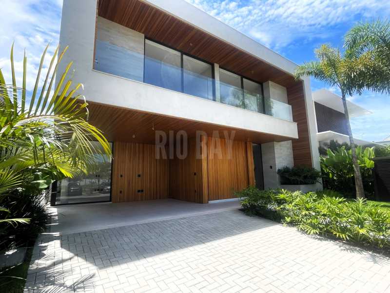 Conheça RIO BAY 1 do imóvel - Casa em Condomínio à venda Rua Ayrton Luiz Gonçalves, Barra da Tijuca, Rio de Janeiro - R$ 9.900.000 - RBCN50003 - 2 RIO BAY 1 - 2
