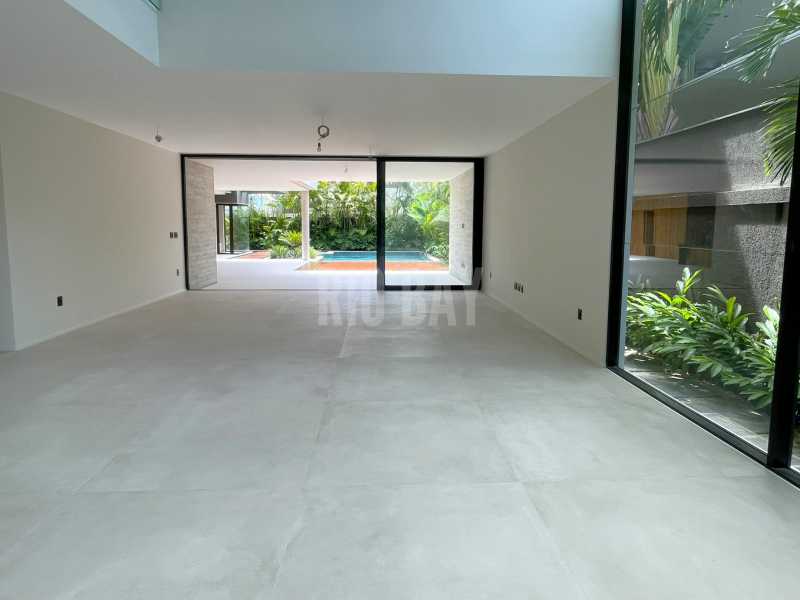 Conheça RIO BAY 5 do imóvel - Casa em Condomínio à venda Rua Ayrton Luiz Gonçalves, Barra da Tijuca, Rio de Janeiro - R$ 9.900.000 - RBCN50003 - 8 RIO BAY 5 - 8