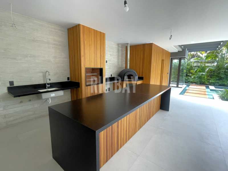 Conheça RIO BAY 12 do imóvel - Casa em Condomínio à venda Rua Ayrton Luiz Gonçalves, Barra da Tijuca, Rio de Janeiro - R$ 9.900.000 - RBCN50003 - 13 RIO BAY 12 - 13