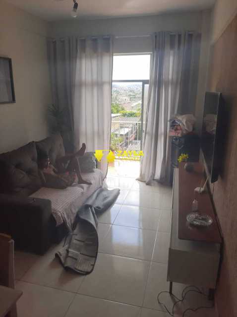 Conheça 3 do imóvel - Apartamento à venda em Turiaçu Rj - 3º Andar com 2 Quartos e Vaga de Garagem - APC00172 - 2 3 - 2