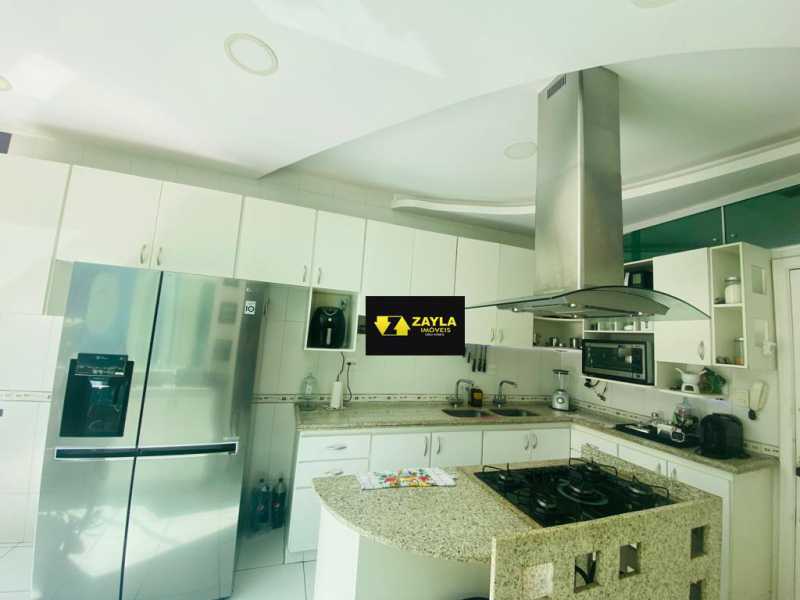 Conheça 35. do imóvel - Casa triplex 3 quartos suíte 2 vagas de garagem a venda no Bairro Araújo - Vista Alegre Rj - CA00464 - 26 35. - 26