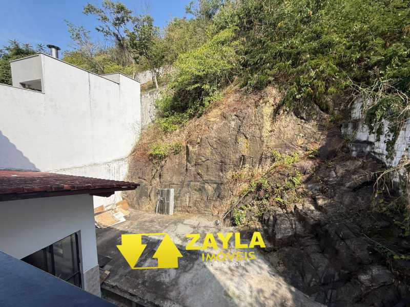 Conheça 26 do imóvel - EXCELENTE CASA NO CONDOMÍNIO VALE DAS ACÁCIAS EM VILA VALQUEIRE RJ - CNC00084 - 26 26 - 26