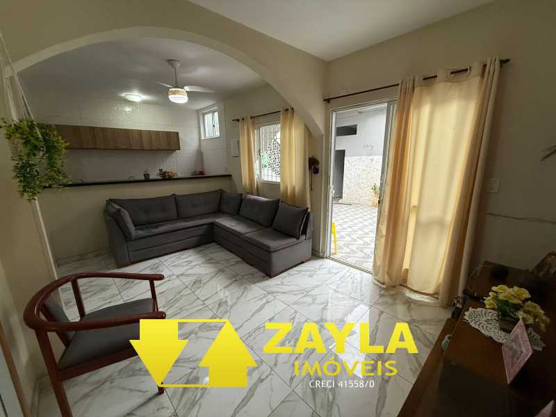 Conheça 18 do imóvel - Duas casas no mesmo terreno com rua fechada à venda em Irajá - Rio de Janeiro, RJ - CAC00155 - 18 18 - 18