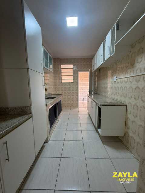 Conheça 10. do imóvel - Excelente Oportunidade!! Amplissimo apartamento em Vista Alegre! - APC00630 - 10 10. - 10
