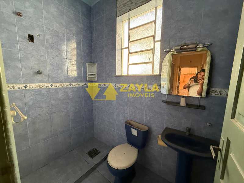 Conheça 03 do imóvel - GRANDE OPORTUNIDADE EM IRAJA, CASA 280M², 9 QTS SENDO UM SUITE, 2 SALAS, COPA COZINHA, BANHEIROS E VAGA DE GARAGEM!! AGENDE SUA VISITA! - CAC00184 - 4 03 - 4