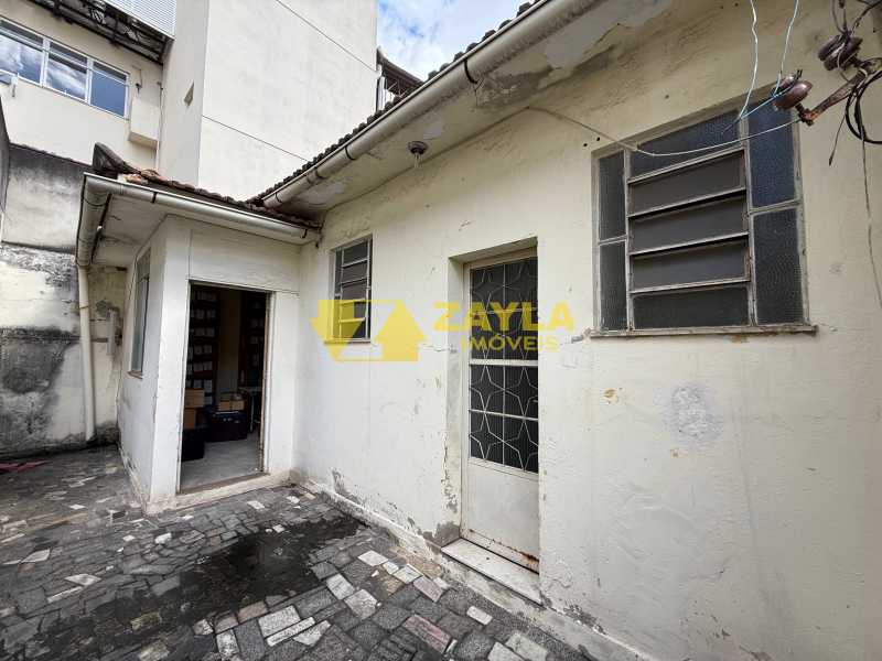 Conheça 09 do imóvel - GRANDE OPORTUNIDADE EM IRAJA, CASA 280M², 9 QTS SENDO UM SUITE, 2 SALAS, COPA COZINHA, BANHEIROS E VAGA DE GARAGEM!! AGENDE SUA VISITA! - CAC00184 - 10 09 - 10