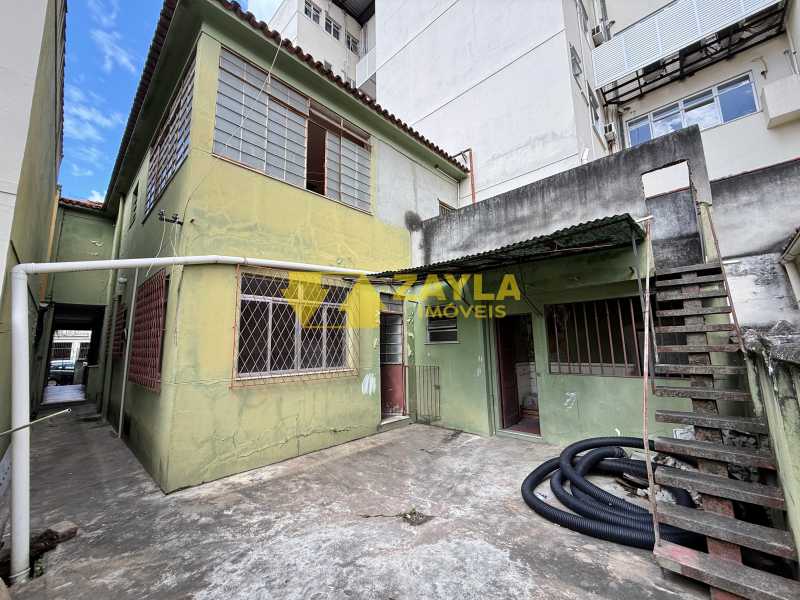 Conheça 10 do imóvel - GRANDE OPORTUNIDADE EM IRAJA, CASA 280M², 9 QTS SENDO UM SUITE, 2 SALAS, COPA COZINHA, BANHEIROS E VAGA DE GARAGEM!! AGENDE SUA VISITA! - CAC00184 - 11 10 - 11