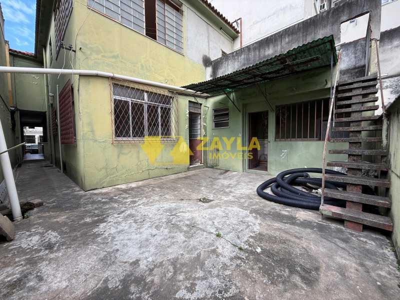 Conheça 11 do imóvel - GRANDE OPORTUNIDADE EM IRAJA, CASA 280M², 9 QTS SENDO UM SUITE, 2 SALAS, COPA COZINHA, BANHEIROS E VAGA DE GARAGEM!! AGENDE SUA VISITA! - CAC00184 - 12 11 - 12