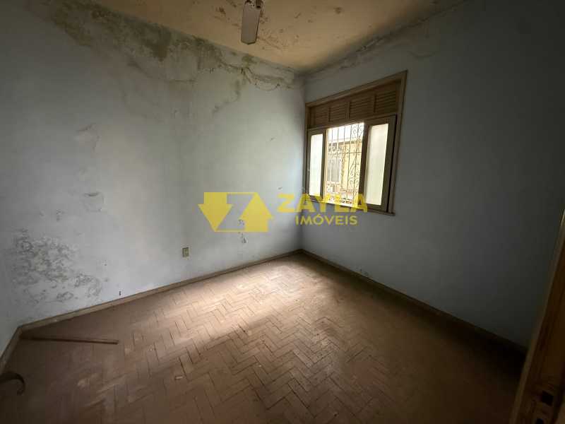 Conheça 23 do imóvel - GRANDE OPORTUNIDADE EM IRAJA, CASA 280M², 9 QTS SENDO UM SUITE, 2 SALAS, COPA COZINHA, BANHEIROS E VAGA DE GARAGEM!! AGENDE SUA VISITA! - CAC00184 - 23 23 - 23