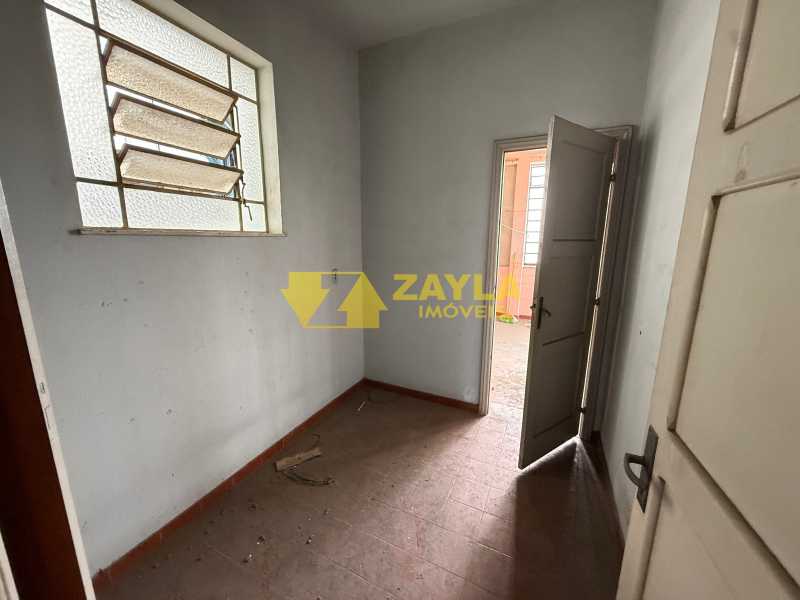 Conheça 25 do imóvel - GRANDE OPORTUNIDADE EM IRAJA, CASA 280M², 9 QTS SENDO UM SUITE, 2 SALAS, COPA COZINHA, BANHEIROS E VAGA DE GARAGEM!! AGENDE SUA VISITA! - CAC00184 - 25 25 - 25