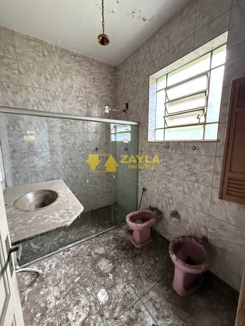 Conheça 29 do imóvel - GRANDE OPORTUNIDADE EM IRAJA, CASA 280M², 9 QTS SENDO UM SUITE, 2 SALAS, COPA COZINHA, BANHEIROS E VAGA DE GARAGEM!! AGENDE SUA VISITA! - CAC00184 - 29 29 - 29
