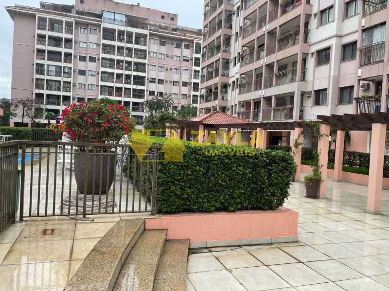 Conheça 26 do imóvel - EXCELENTE APARTAMENTO CONDOMÍNIO FECHADO COM INFRA- ESTRUTURA NA TAQUARA! 2 QUARTOS (1 SUÍTE) 1 VAGA DE GARAGEM COBERTA! - APC00681 - 25 26 - 25