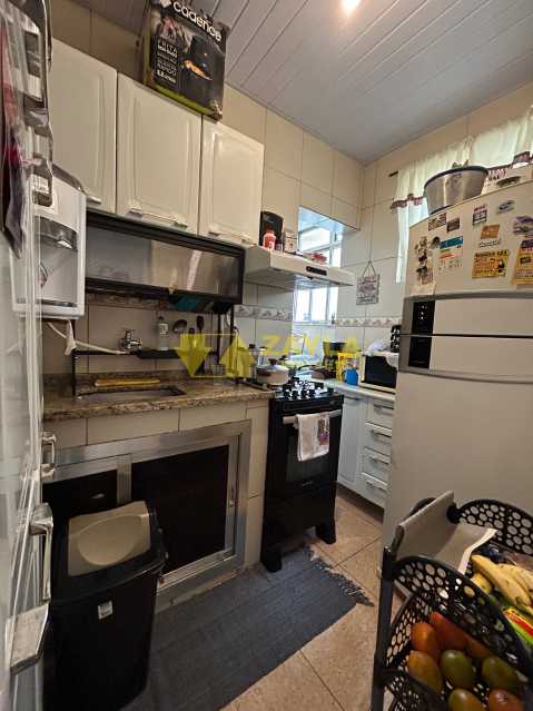Conheça 08 do imóvel - GRANDE OPORTUNIDADE EM IRAJÁ! APARTAMENTO 2 QUARTOS , SALA , COZINHA COM 1 VAGA NA GARAGEM! - APC00682 - 14 08 - 14