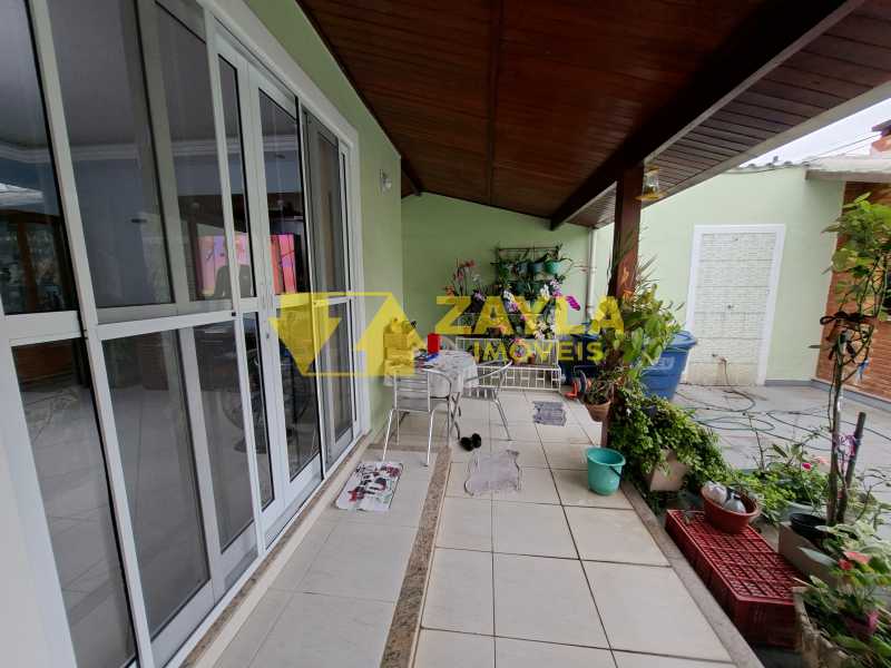 Conheça 22 do imóvel - Casa 3 quartos sendo 1 suíte Piscina Vaga de garagem à venda em Irajá - Rio de janeiro, RJ - CA01266 - 22 22 - 22