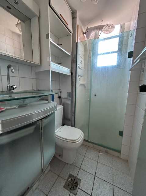 Conheça 16 do imóvel - EXCELENTE OPORTUNIDADE EM VICENTE DE CARVALHO !! CONDOMÍNIO COM INFRAESTRUTURA, 2 QTS, 1 VAGA , DE FRENTE PARA O BRT E METRO, PRÓXIMO AO CARIOCA SHOPPING! MARQUE SUA VISITA! - APC00684 - 16 16 - 16