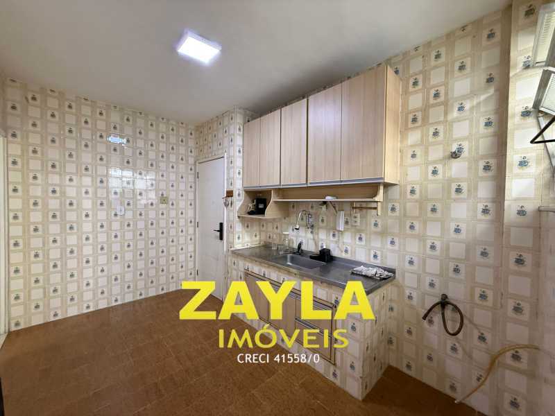 Conheça WhatsApp Image 2026-01-21 at 1 do imóvel - Ótima oportunidade no Bairro Araujo!! Apartamento de 2 qts, sala,banheiro, cozinha, área de serviço, dependencia revertida em Closet, varanda e uma Vaga!! Agende sua Visita!! - AP01395 - 12 WhatsApp Image 2026-01-21 at 1 - 12