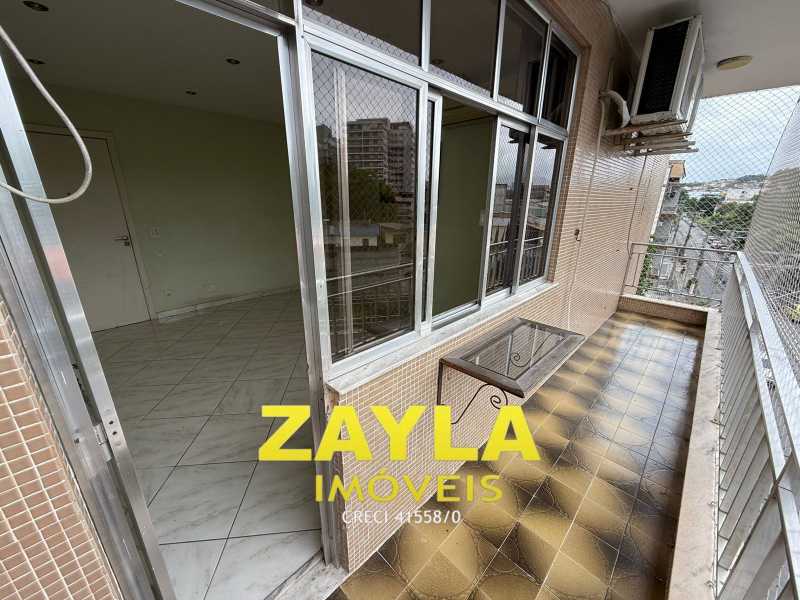 Conheça WhatsApp Image 2026-01-21 at 1 do imóvel - Ótima oportunidade no Bairro Araujo!! Apartamento de 2 qts, sala,banheiro, cozinha, área de serviço, dependencia revertida em Closet, varanda e uma Vaga!! Agende sua Visita!! - AP01395 - 30 WhatsApp Image 2026-01-21 at 1 - 30